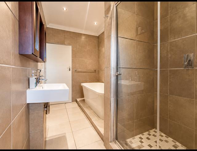 2 BEDROOM TOWNHOUSE FOR SALE IN THREE RIVERS